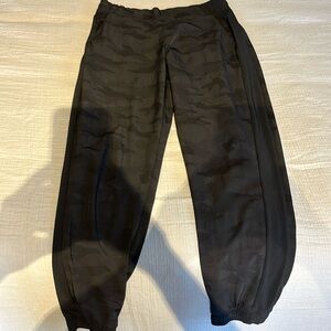 Athleta black camo jogger